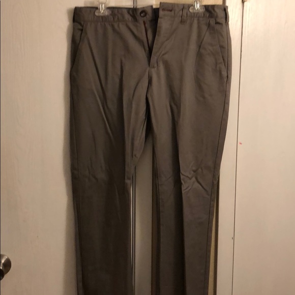 Clothes i dont wear anymore - Picture 2 of 2